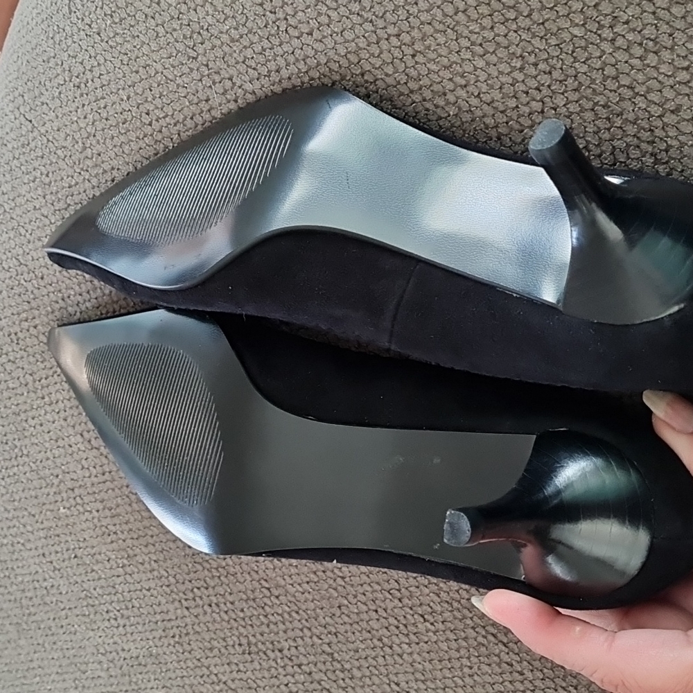 🥰HP🥰POINTY BLACK HEELS - Picture 7 of 13